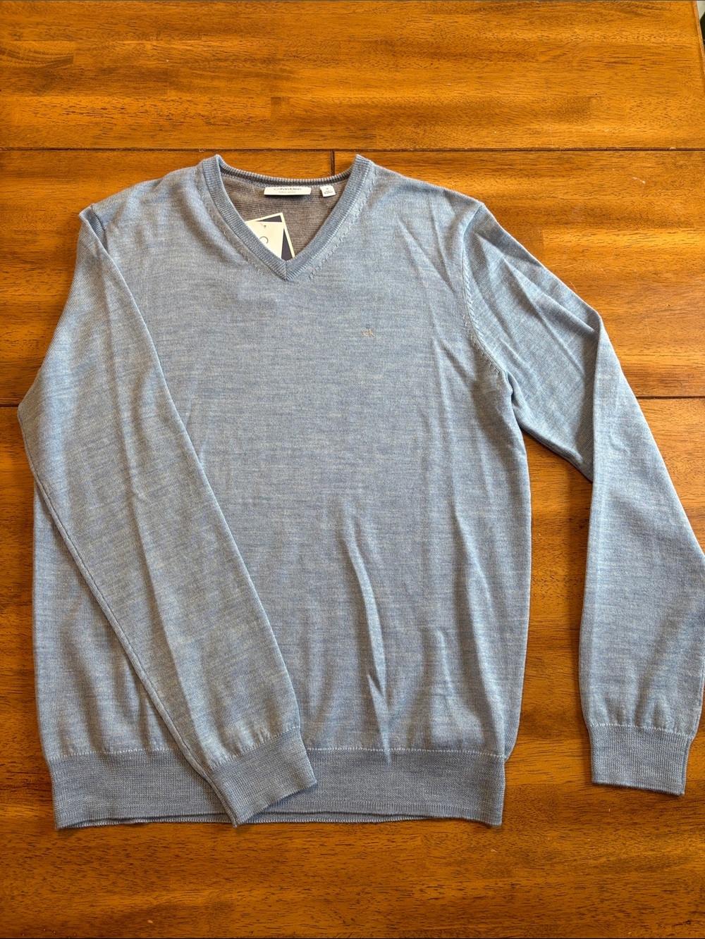 Calvin Klein Men's V-Neck Light Blue Sweater